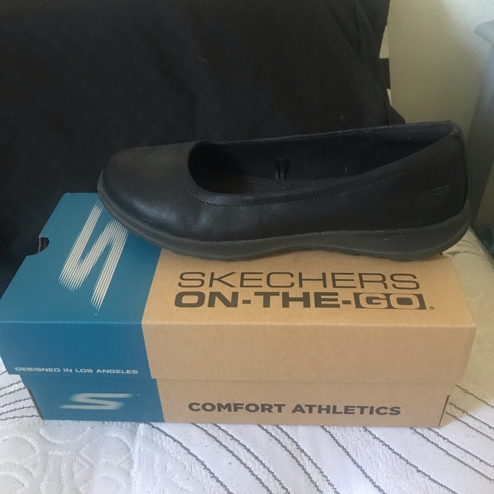 Sketchers on the go shoes.